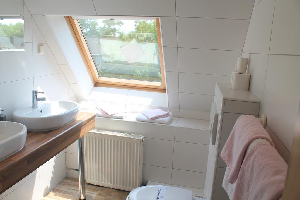 Two-Bedroom Apartment with kitchen,413715711:JPEG