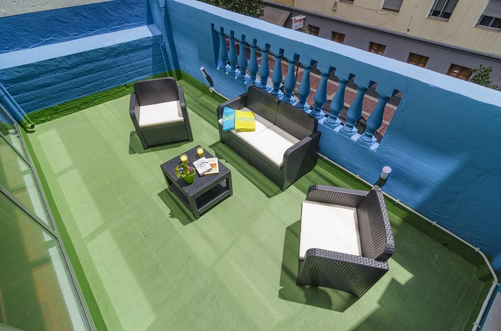 Litera en una habitación compartida para hombres (8 camas)