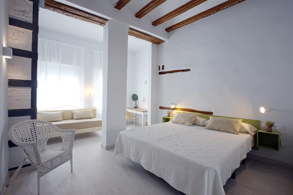 Standard Double Room,415898217:JPEG