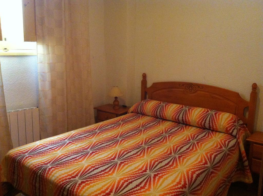 Quarto Duplo com Cama Extra e Casa de Banho Privada