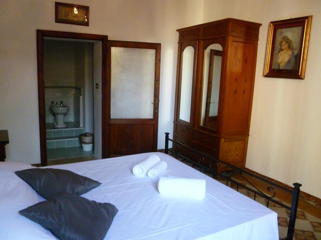 Double Room,441276591:JPEG