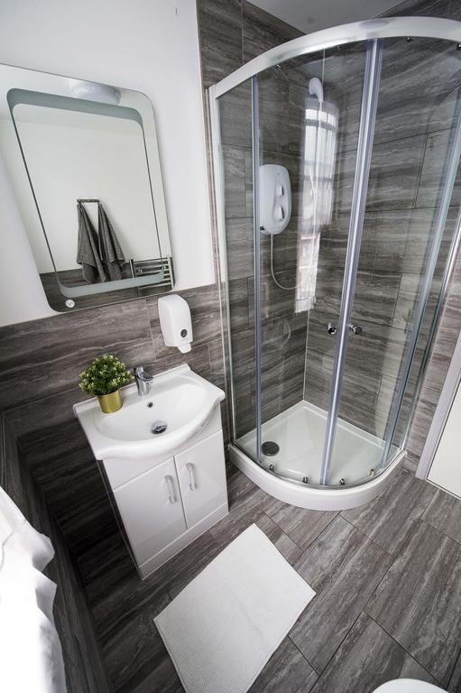 Tweepersoonskamer met Gedeelde Badkamer 8