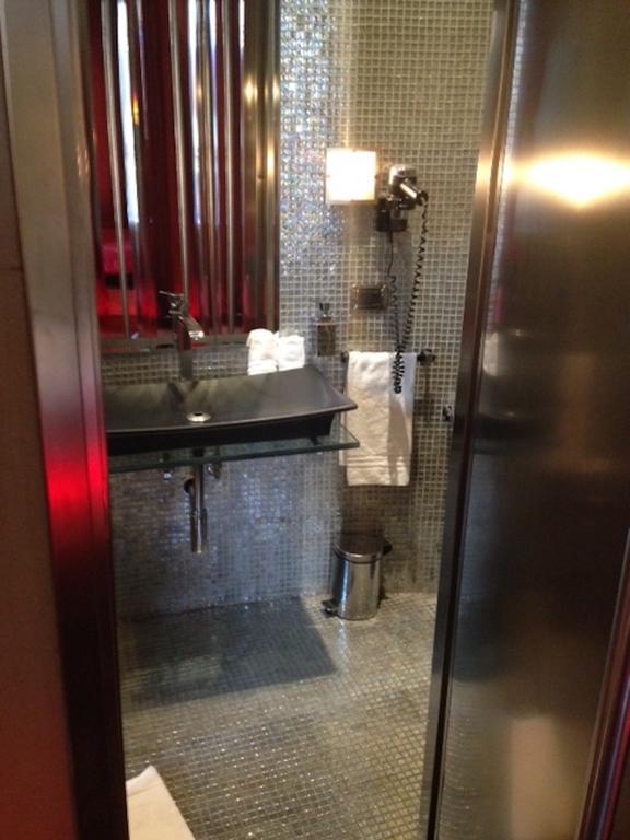 Suite with Hot Tub,451362507:JPEG