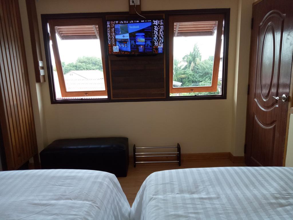 Tweepersoonskamer met 2 Aparte Bedden
