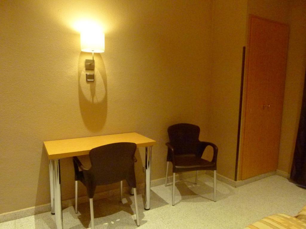 Quarto Duplo ou Twin com Casa de Banho