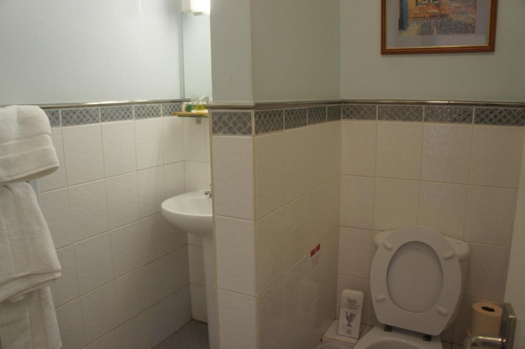 Double Room with Shared Shower and Toilet - Annexe,139153632:JPEG
