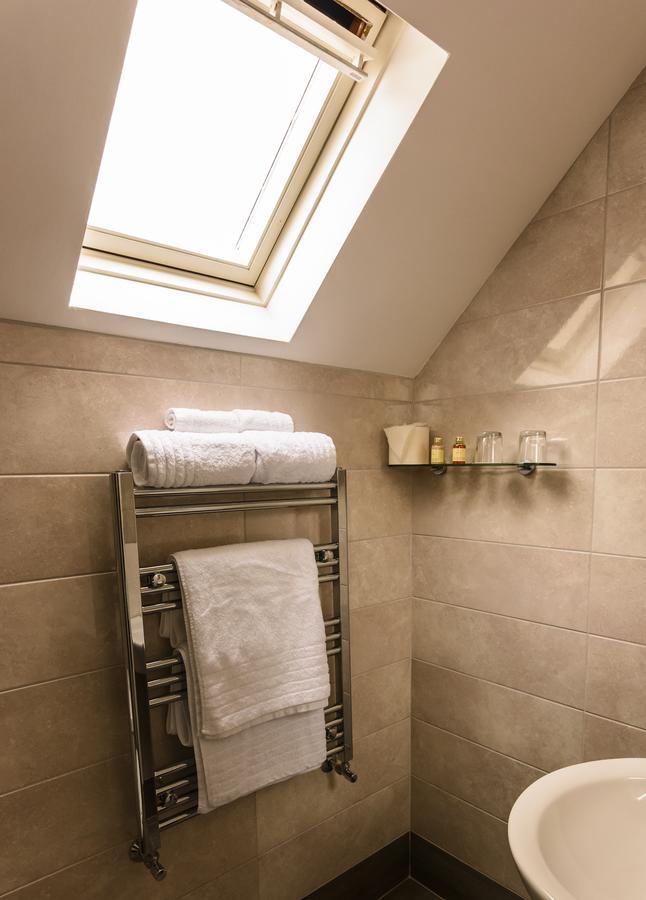 Double or Twin Room with Bathroom,643404063:JPEG