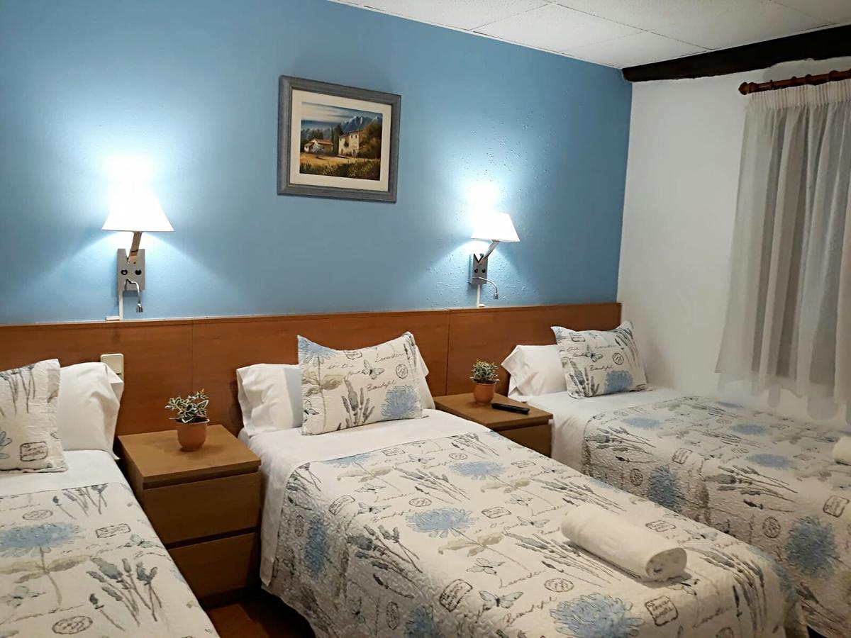 Triple Room,665074386:JPEG