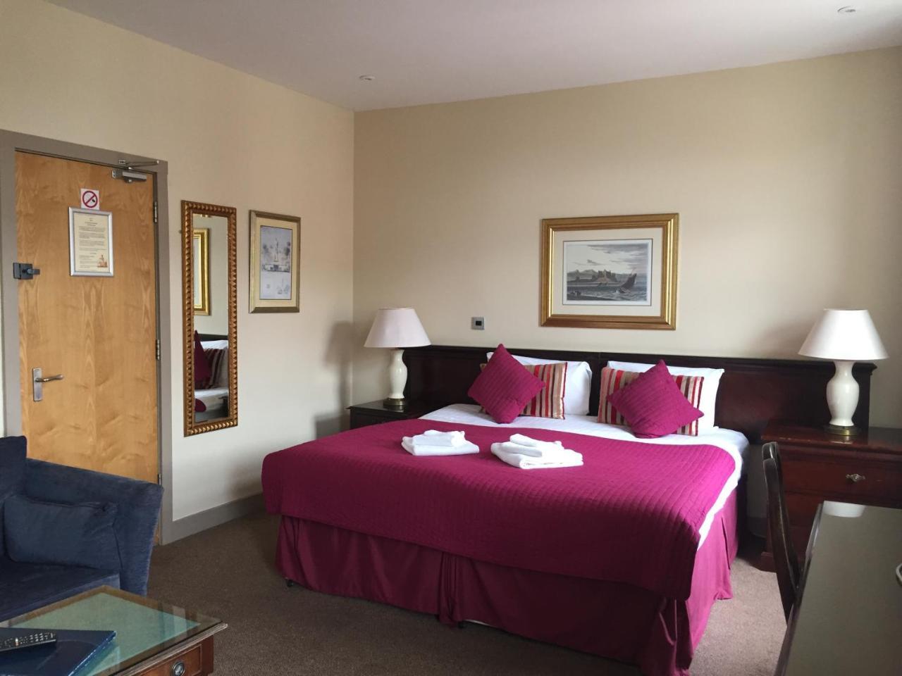 Deluxe Double Room Bath,1077990973:JPEG