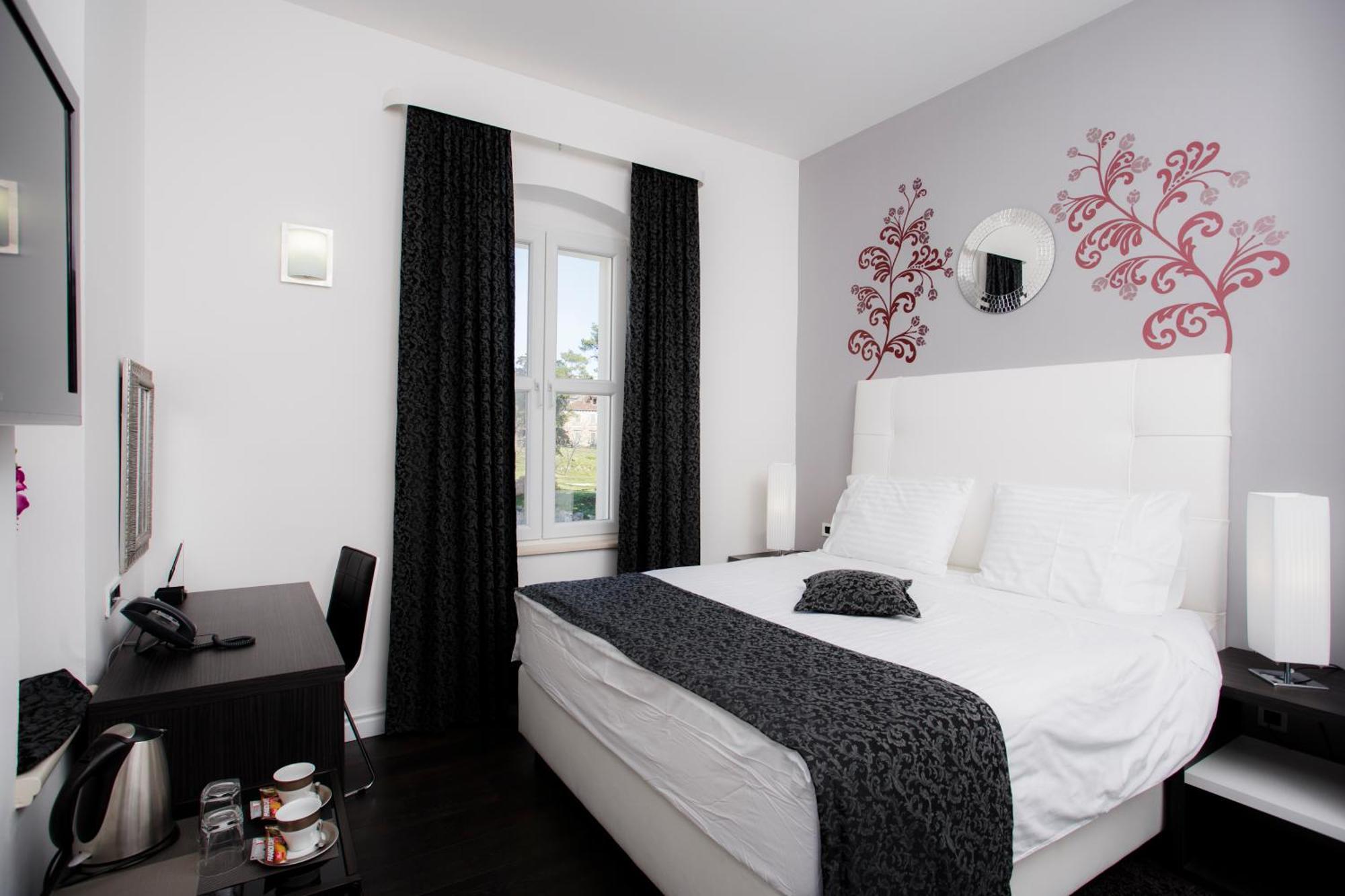 Superior Double Room City View