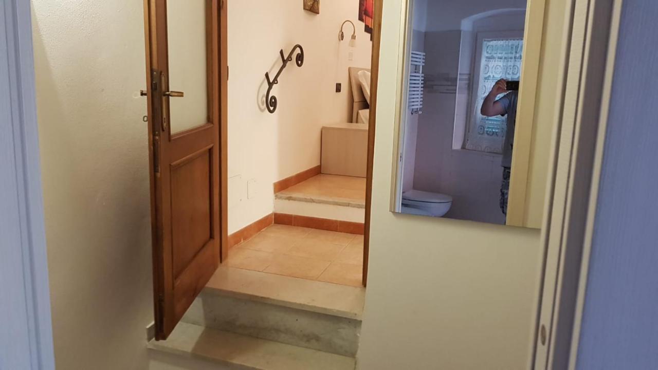 Deluxe Studio
