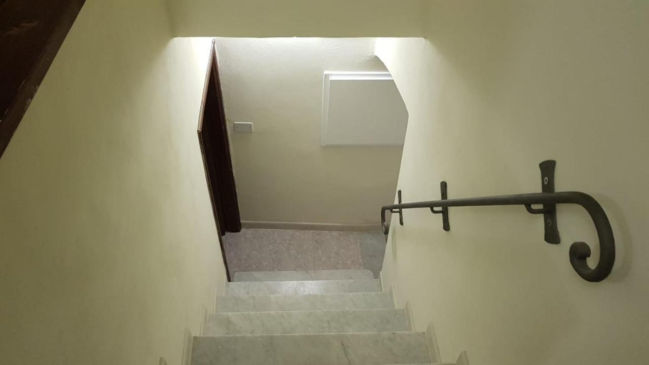 Deluxe Studio