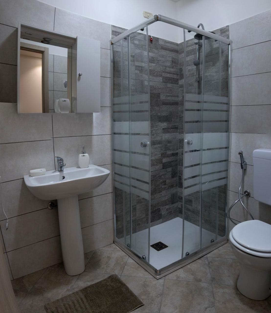 Double Room with Private Bathroom,748039511:JPEG