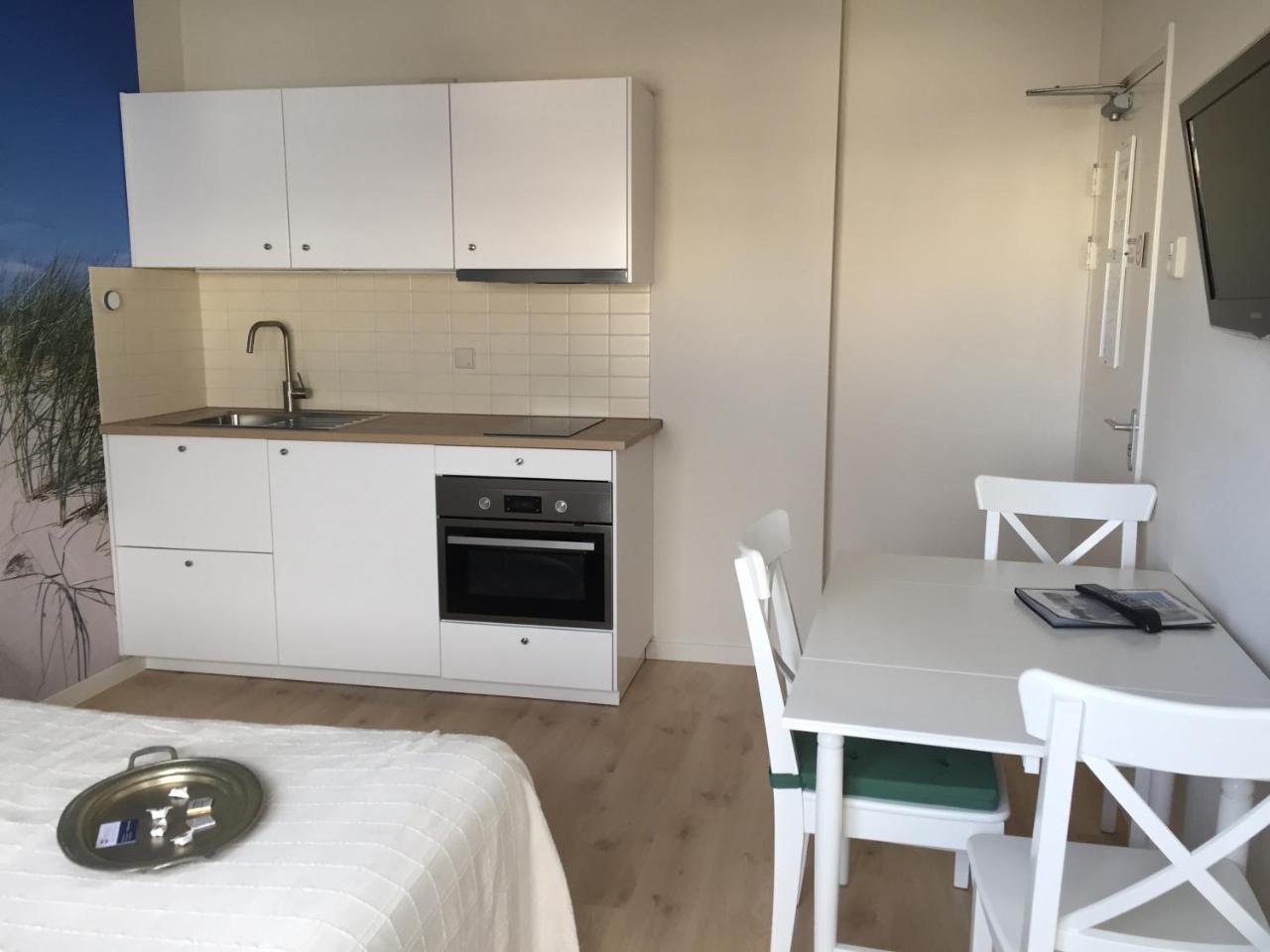 Studio Apartment,1516405870:JPEG