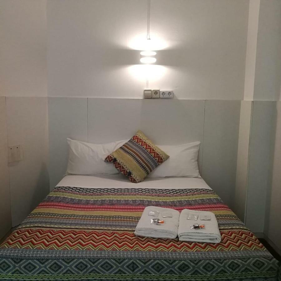 Quarto Duplo com Casa de Banho Privativa