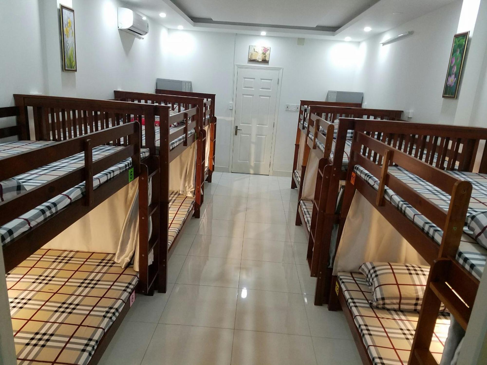 Mixed Dormitory Room