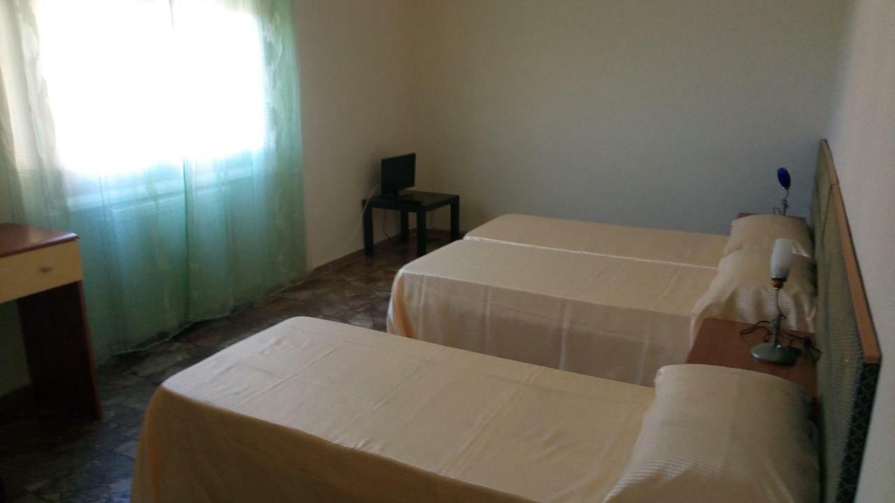 Camera Tripla con Bagno in Comune