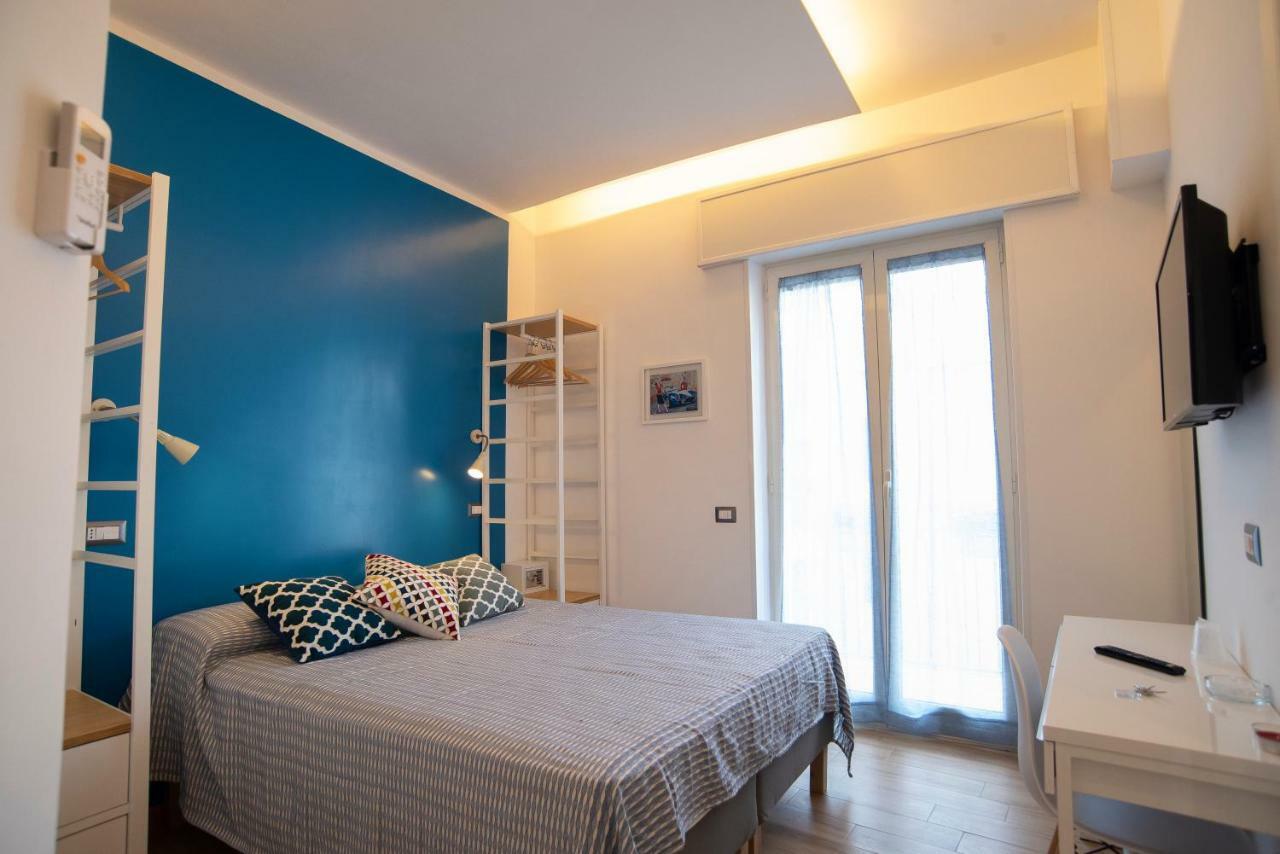 Deluxe Double Room Balcony,898209259:JPEG