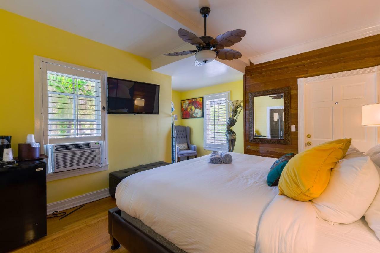 Luxury King Room