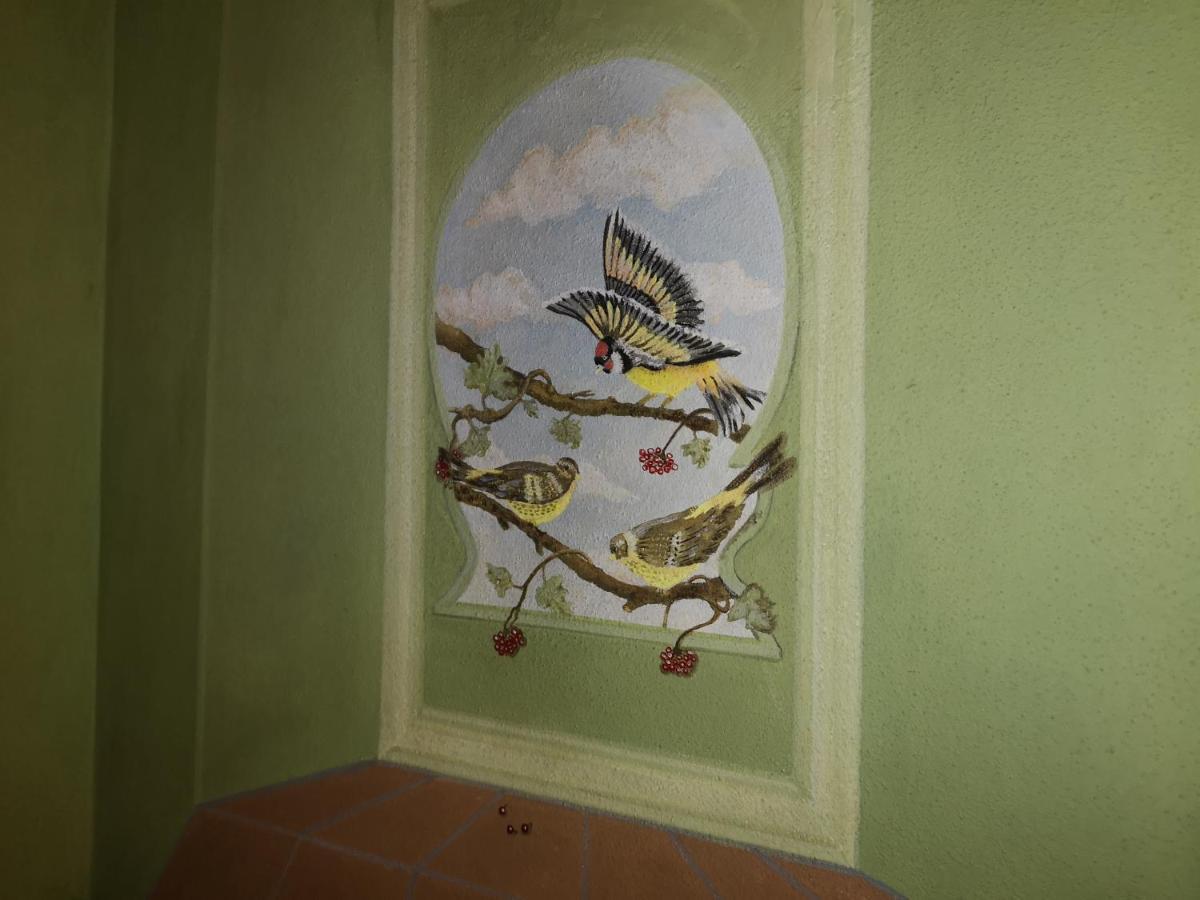 Corte Fiorita internal courtyard,1194232951:JPEG