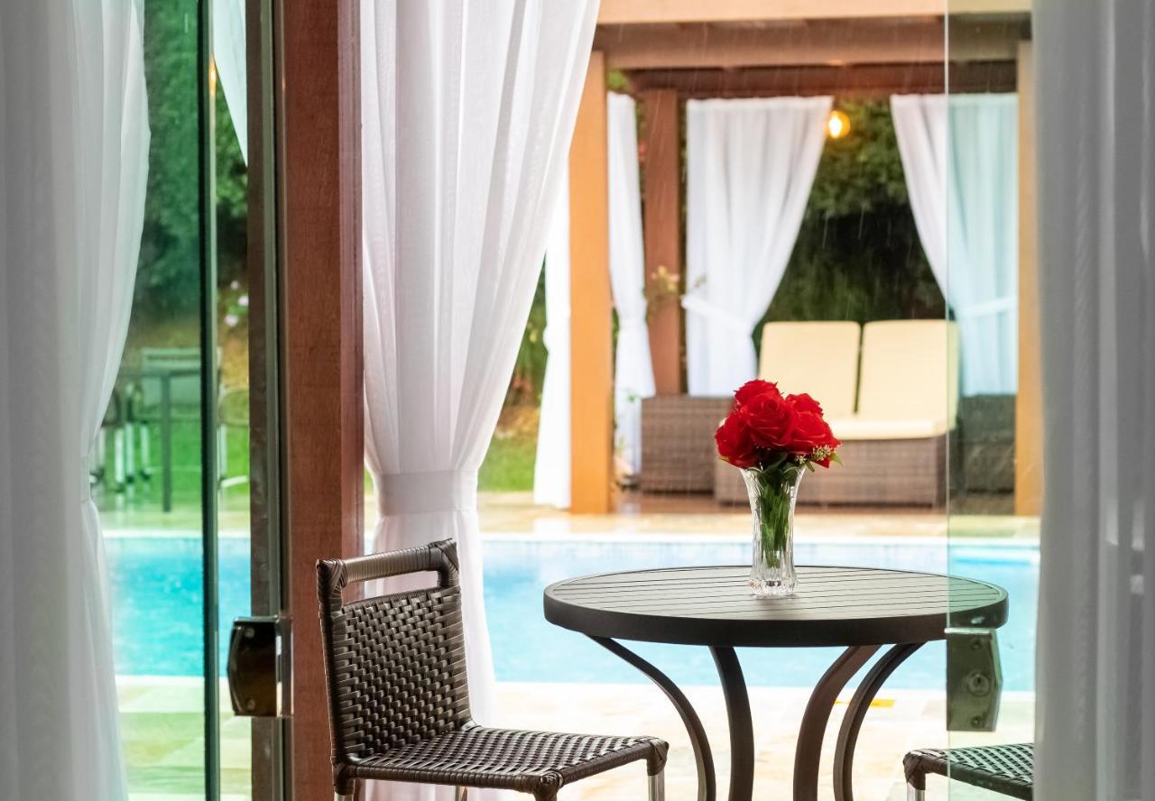 Queen Room Pool View