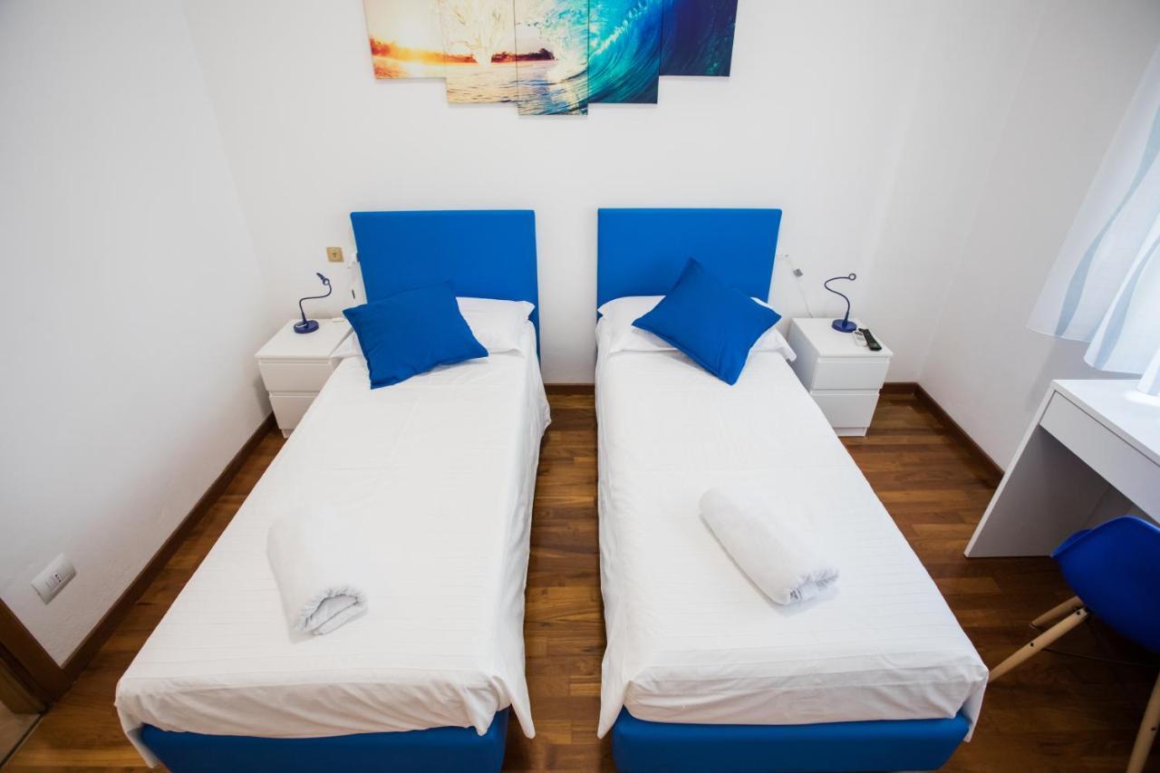 Double or Twin Room Private Bathroom