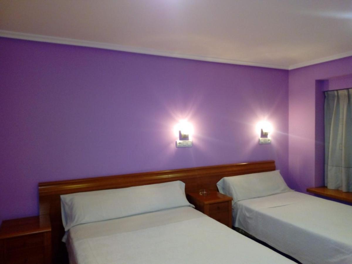 Twin Room,943699186:JPEG