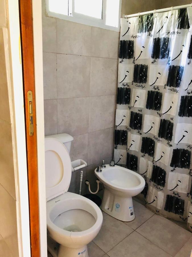 Small en-suite family room for 3