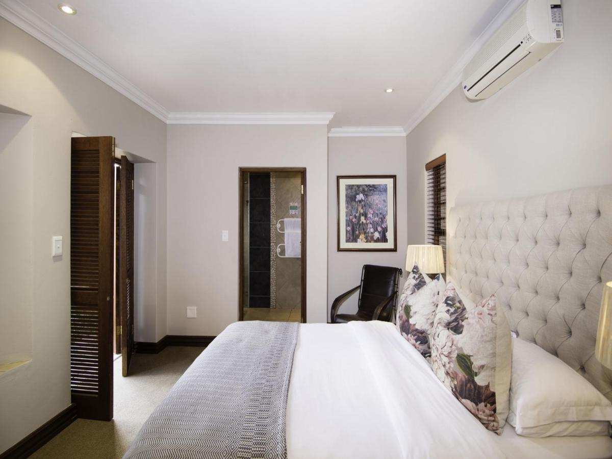 Luxury Double Room 3,1627216804:JPEG