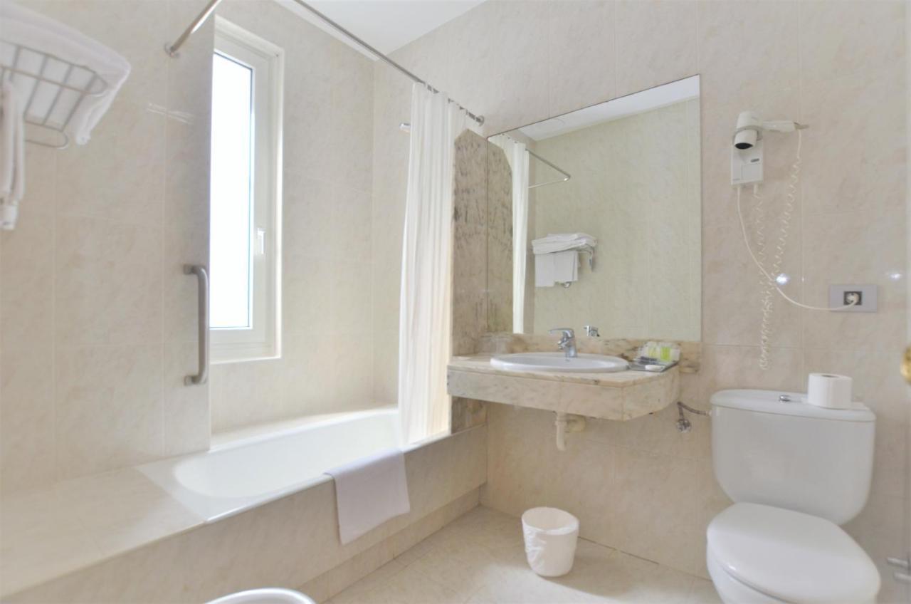 Superior Twin Room,1345294817:JPEG