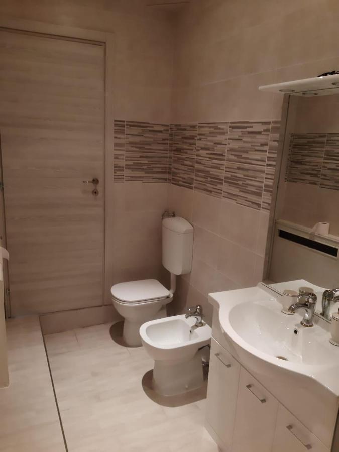 Single Room Private Bathroom