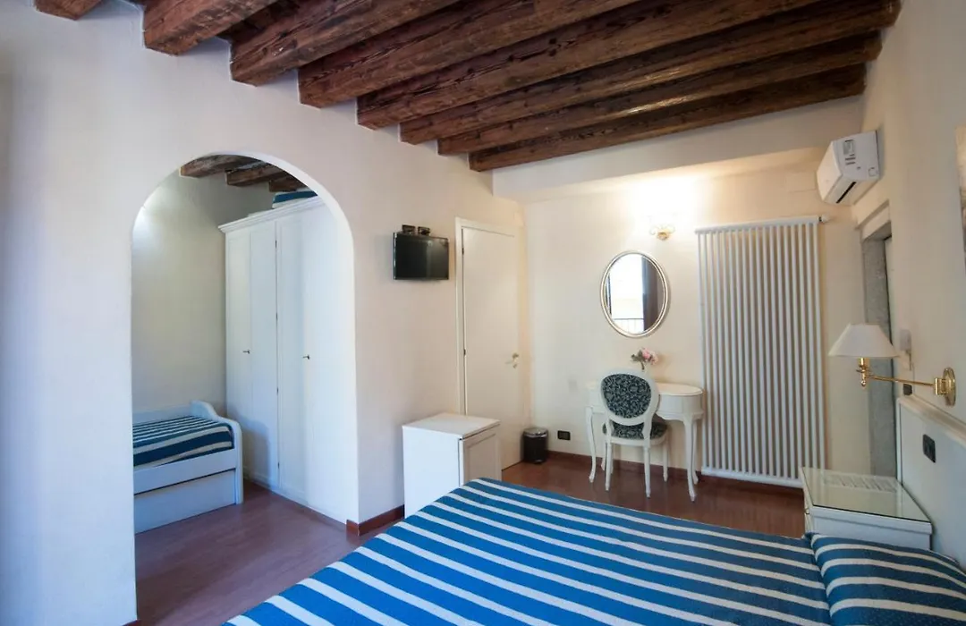 Venice Resorts Guesthouse Vicino Piazzale Roma E Stazione-1