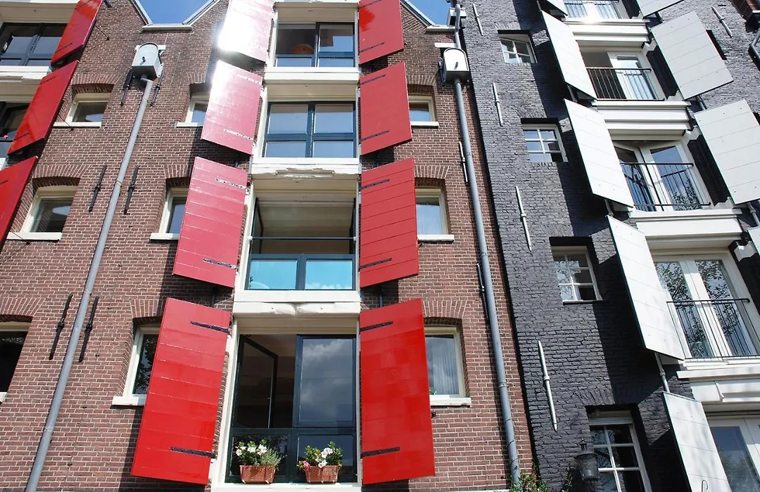 Hip & Stylish Apartment In Center, Near Trainstation, 15 Min Walk-1