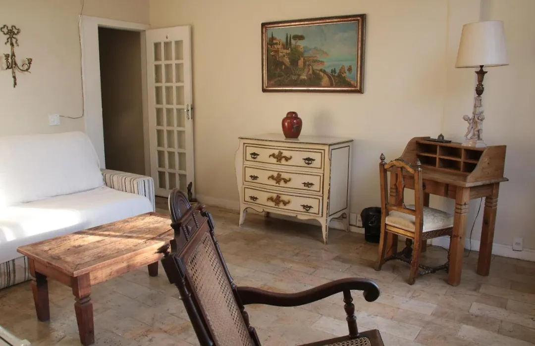 Hotelinho Urca Guest House-1