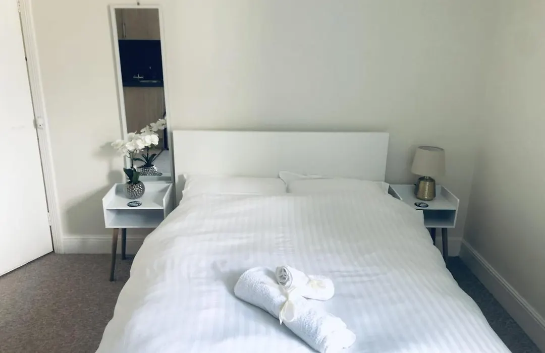 Poole Stay-1