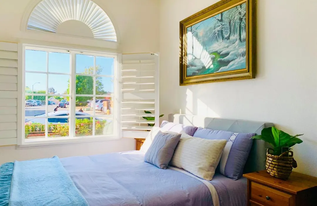 Mira Mesa Contemporary Suites: Central San Diego Location-1