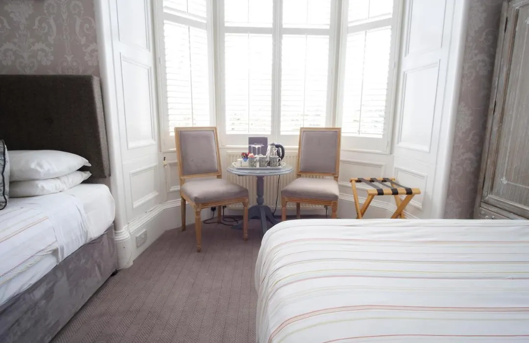 Kingsway Guest House-1