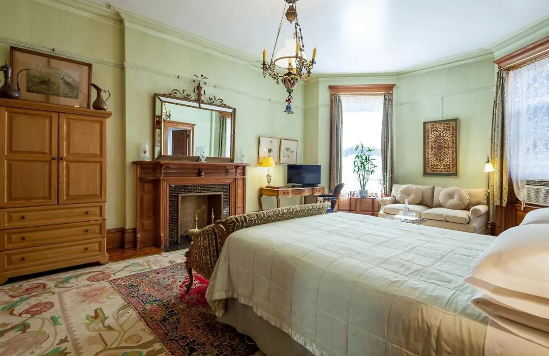 Manhattan Guest Suites-1