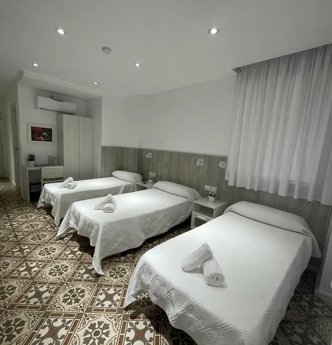 Hostal Nova Barcelona-1