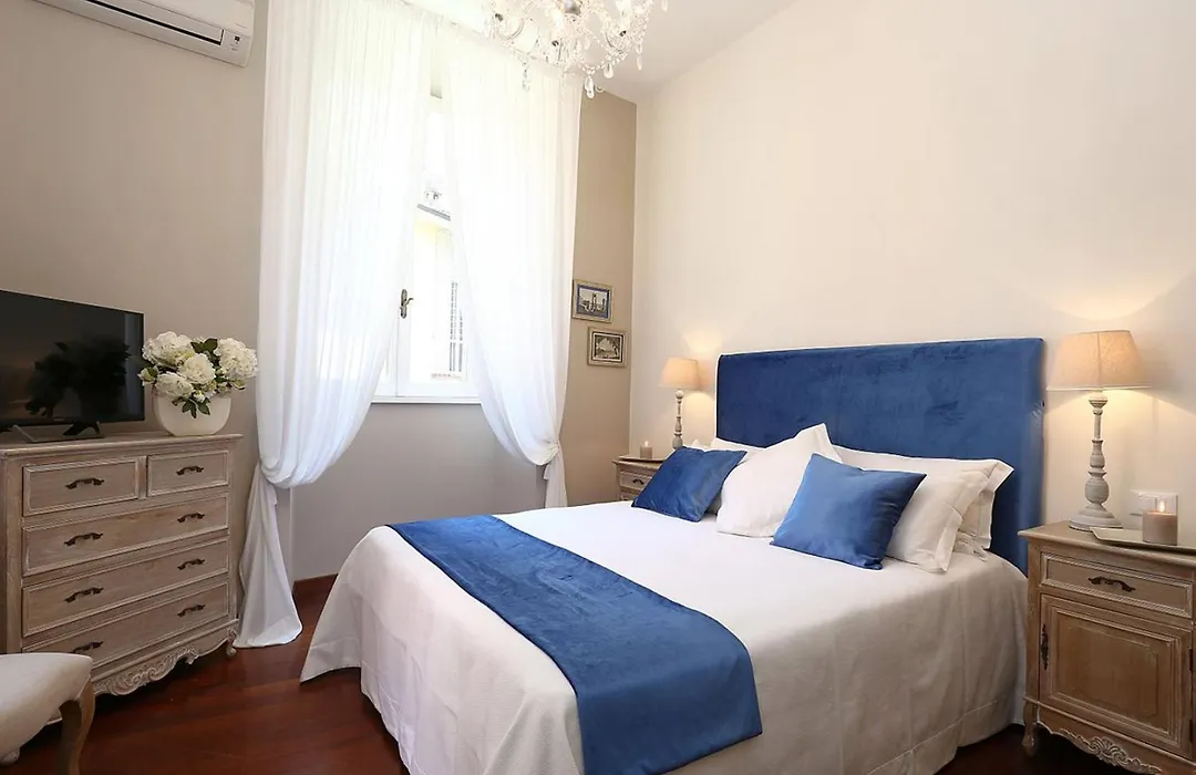 Avignonesi Suites-1