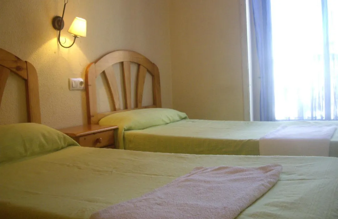 Hostal Pacios-1