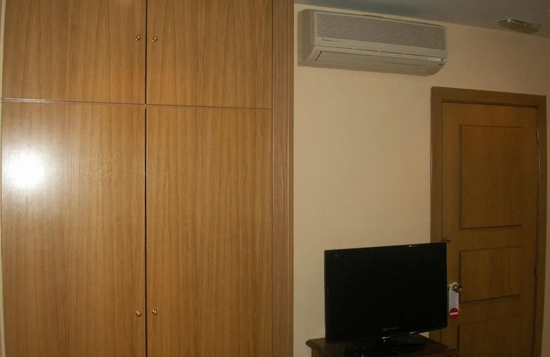 Hostal La Nava-1