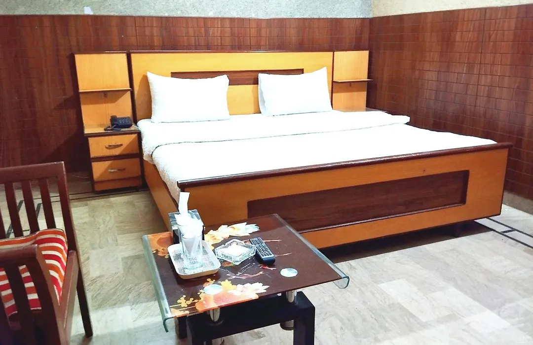 Karachi Motel Guest House-1
