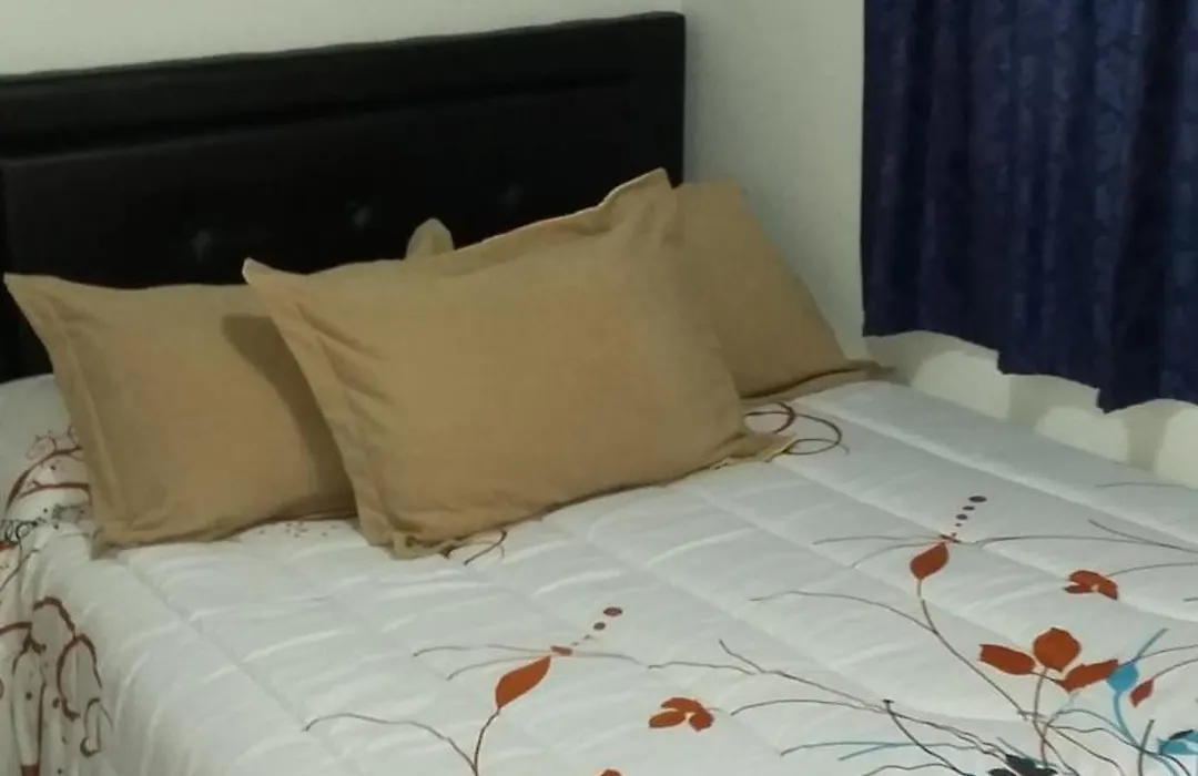 La Casa De Huespedes-1