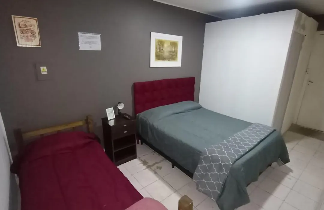 Hostal El Encuentro-1