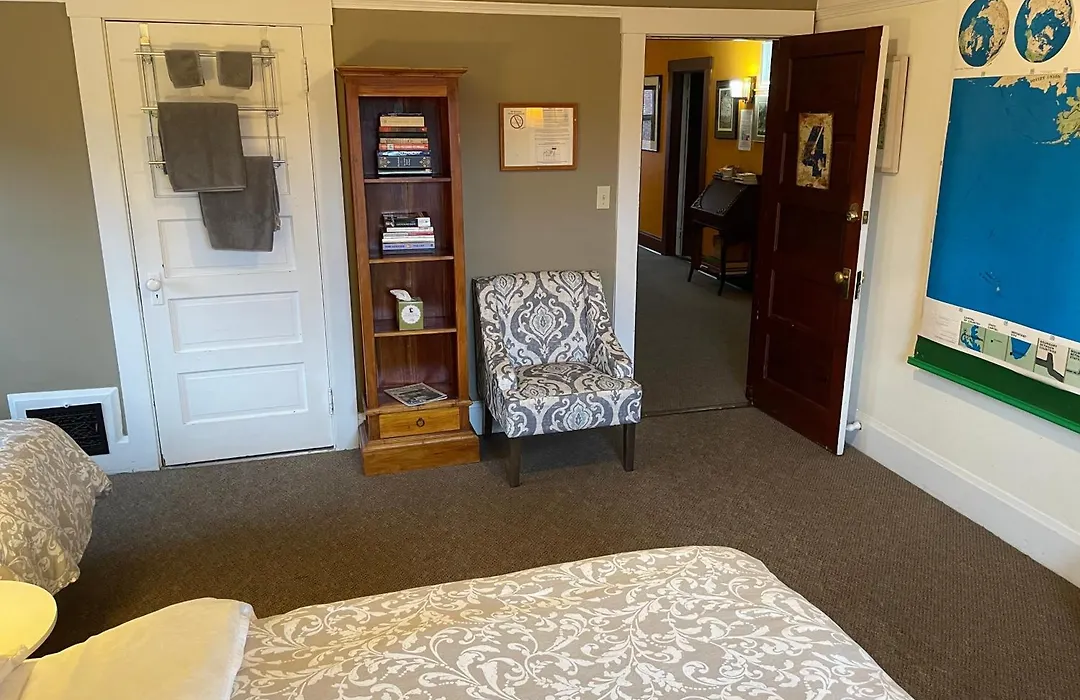 Portland International Guesthouse-1