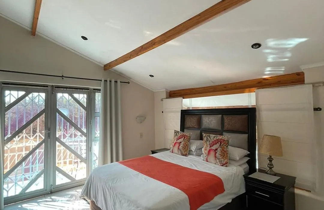 Zinzanathi Guest House-1