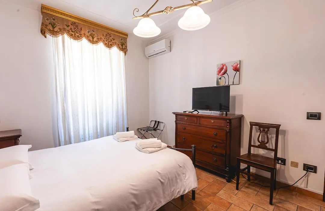 Palazzetto San Lorenzo-1