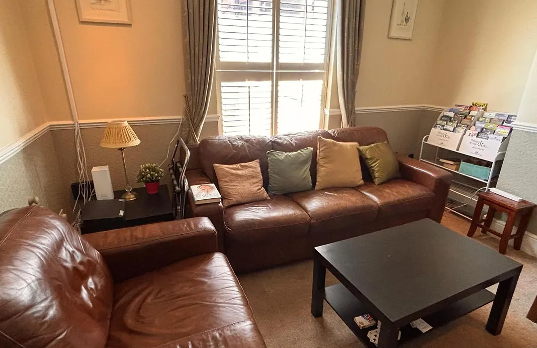 The Mayfair Guest House Self Catering-1