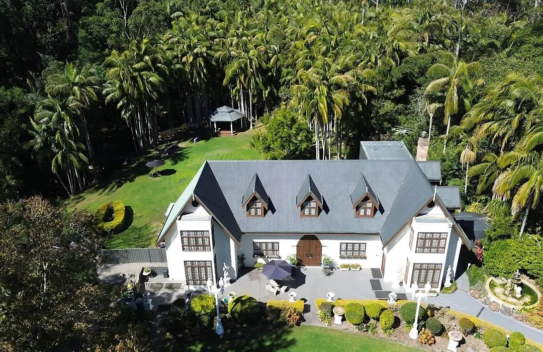Mt Tamborine Stonehaven Manor-1